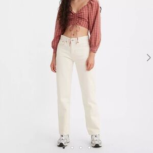 Levi's Low Pro Straight Jeans in Ecru White Mid-Rise Straight Relaxed